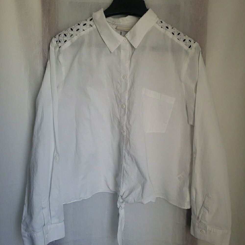 Chico's Women's Size 3 US XL White Eyelet Knot Shirt Semi Sheer Button Up Cotton
